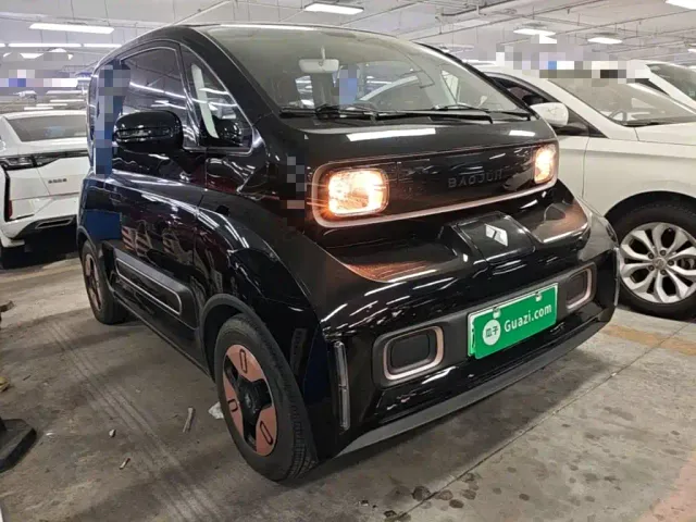 Baojun KiWi EV — Фото автомобиля 3