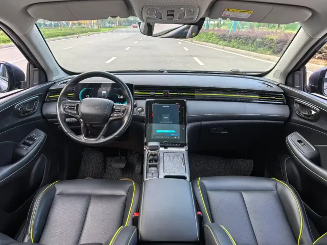 Roewe Roewe RX5 2021 PLUS 330TGI Auto National Trend Smart Premium — Фото автомобиля 4