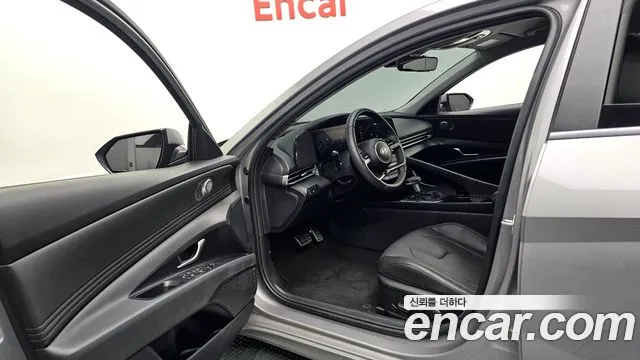 Hyundai Avante CN7 — Фото автомобиля 10