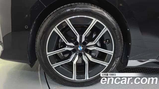 BMW 7 Series — Фото автомобиля 5