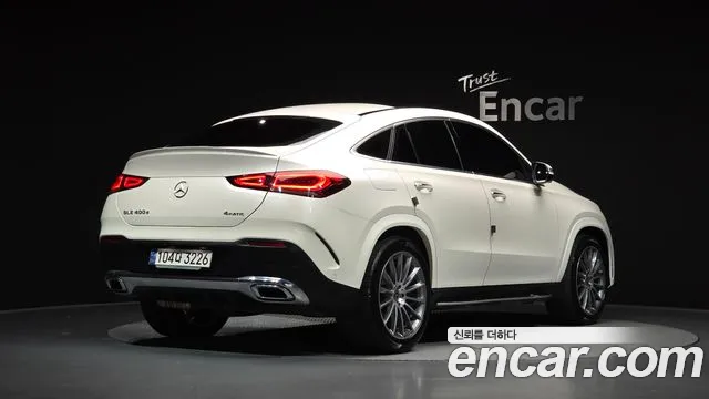 Mercedes-Benz GLE-Class — Фото автомобиля 2
