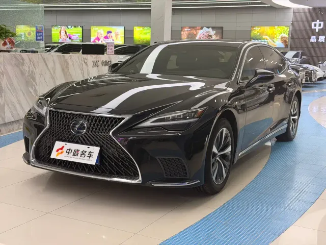 Фотография автомобиля — Lexus LS