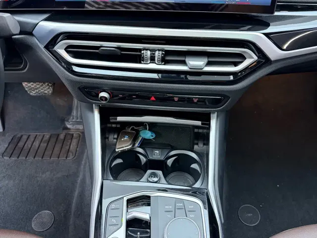 BMW 3 Series — Фото автомобиля 12