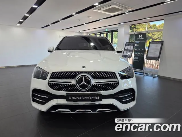 Mercedes-Benz GLE-Class — Фото автомобиля 3
