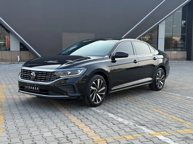Volkswagen Passat — Фото автомобиля 3