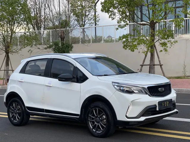Geely Vision X3 — Фото автомобиля 3