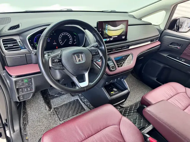 Honda Elysion — Фото автомобиля 12