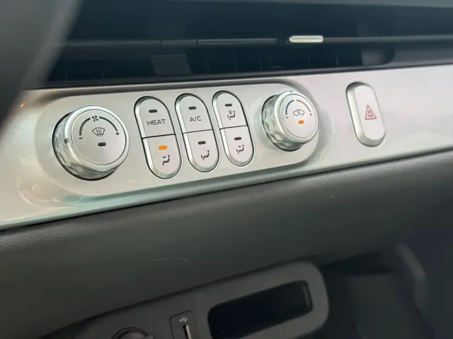 Changan Lumin — Фото автомобиля 11