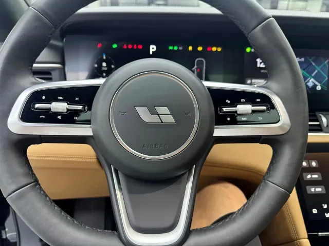 Li Auto ONE — Фото автомобиля 5