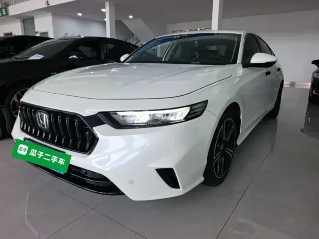 Фотография автомобиля — Honda Inspire