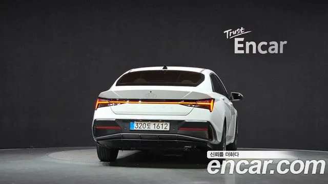 Hyundai Avante CN7 — Фото автомобиля 4