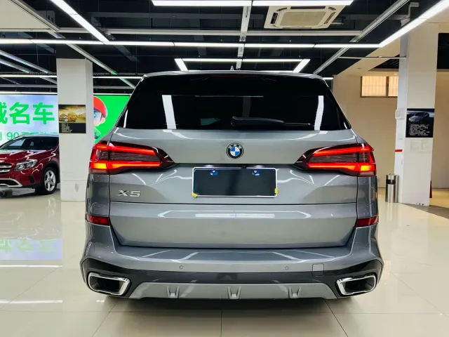 BMW X5 — Фото автомобиля 19