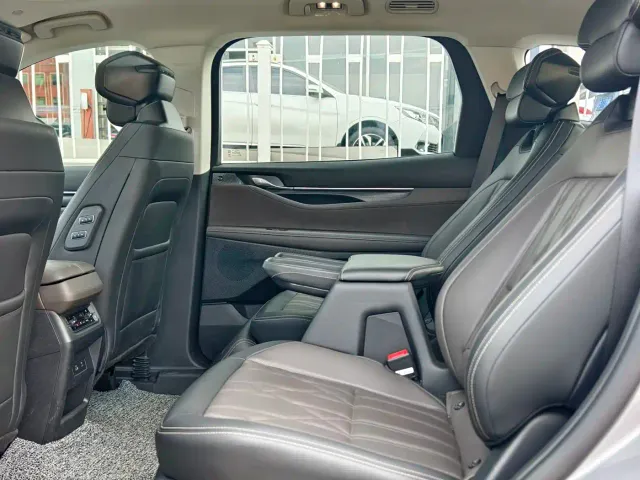 Ford Edge — Фото автомобиля 18