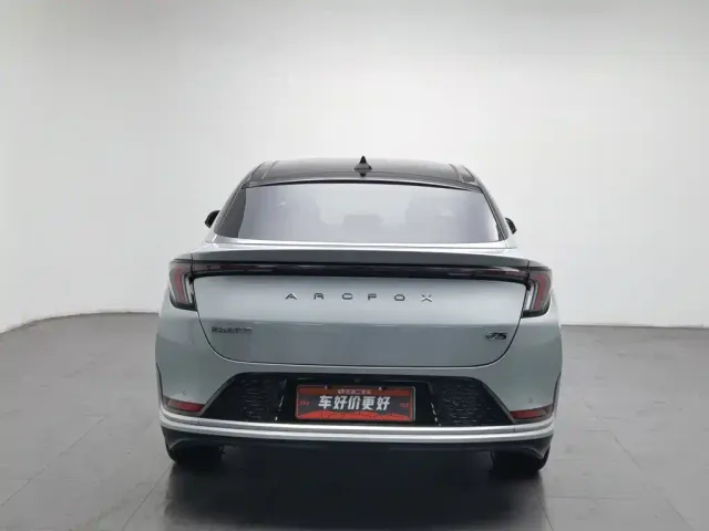ARCFOX Arcfox Alpha S 2021 708S+ 160kW — Фото автомобиля 4