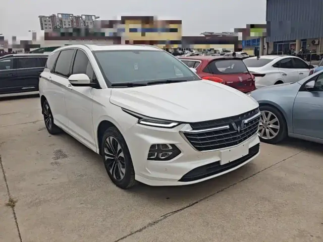 Wuling Victory — Фото автомобиля 3