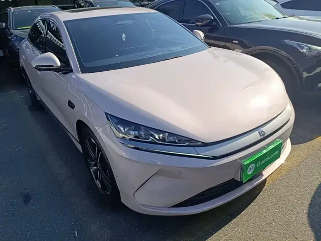 BYD Qin L — Фото автомобиля 3