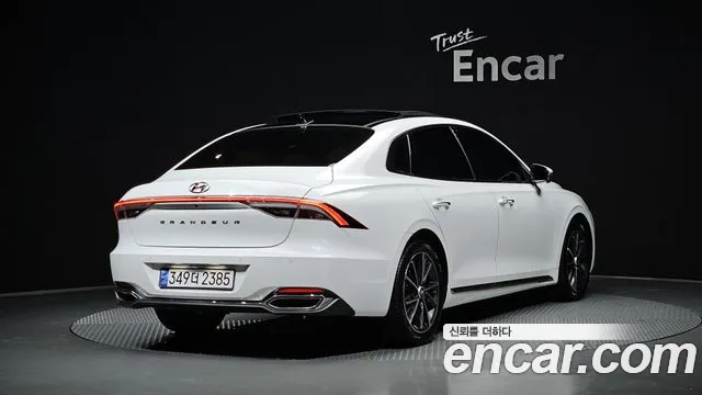 Фотография автомобиля — Hyundai Grandeur