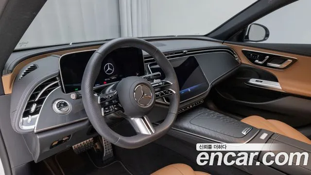 Mercedes-Benz E-Class — Фото автомобиля 16