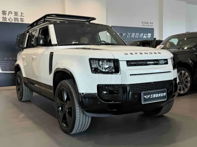 Land Rover Defender — Фото автомобиля 3