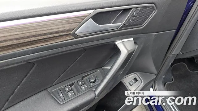 Volkswagen Tiguan — Фото автомобиля 23