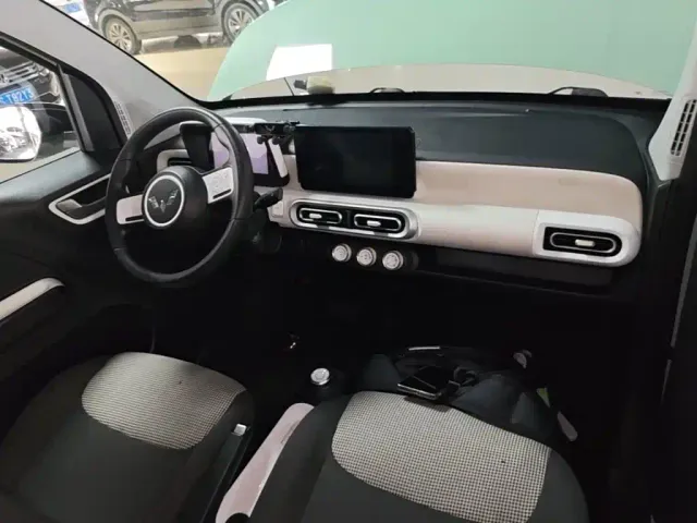 Wuling Hongguang Mini EV — Фото автомобиля 9