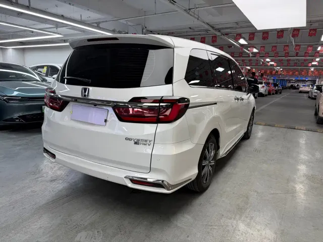 Honda Odyssey — Фото автомобиля 11