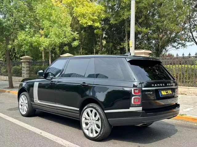 Land Rover Range Rover — Фото автомобиля 6