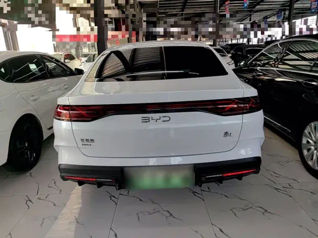 BYD Qin L — Фото автомобиля 5