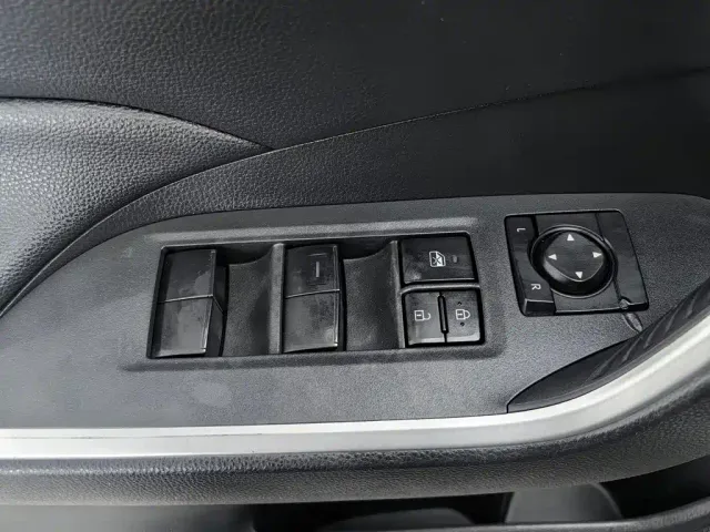 Toyota Wildlander — Фото автомобиля 9