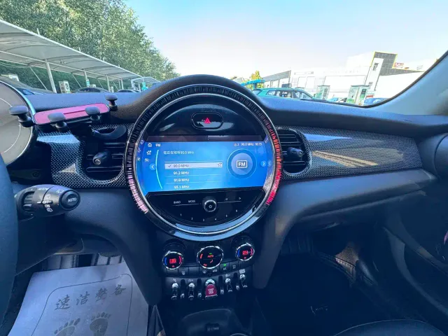 MINI Hatch — Фото автомобиля 12
