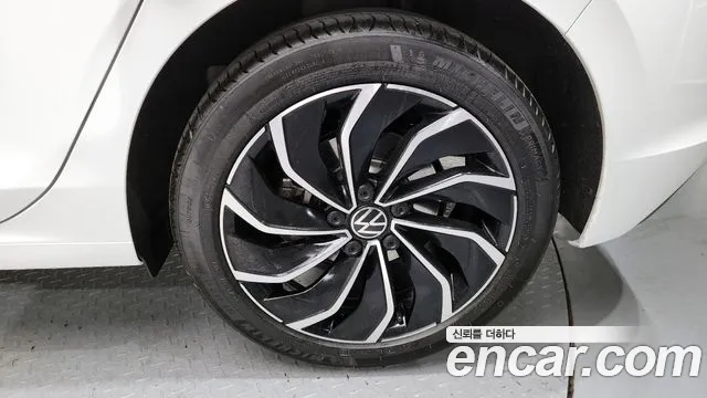 Volkswagen Golf Golf 8 поколение 2.0 TDI Prestige — Фото автомобиля 21