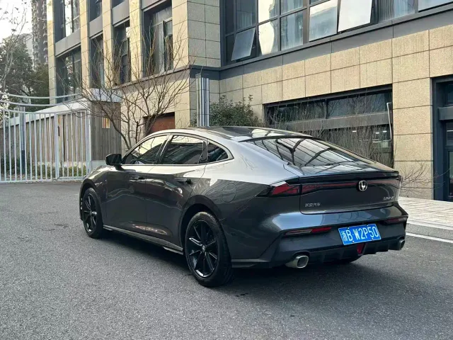 Changan UNI-V — Фото автомобиля 9
