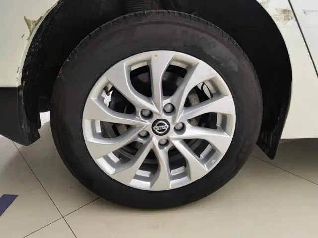 Nissan Sylphy — Фото автомобиля 6