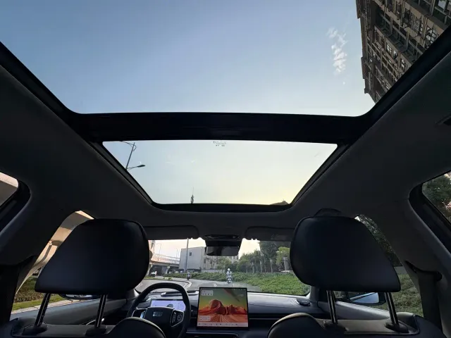 Geely Galaxy E5 — Фото автомобиля 17
