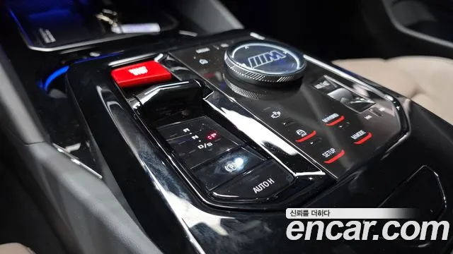 BMW M5 G90 — Фото автомобиля 9