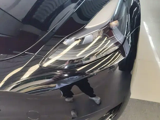 Tesla Model Y — Фото автомобиля 23