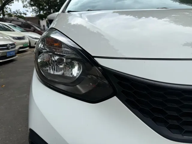 Honda Fit — Фото автомобиля 15