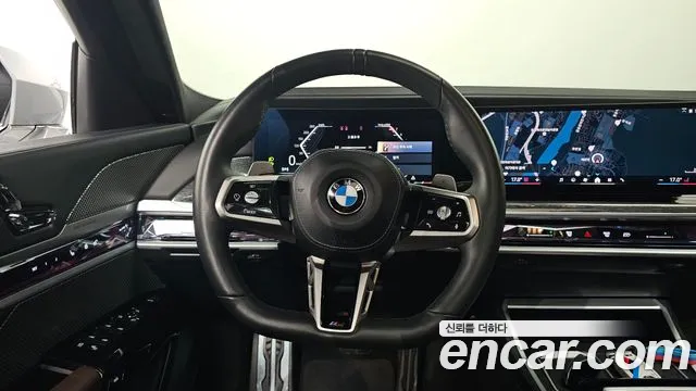 BMW 7-Series 7 серия (G70) 740i sDrive M Sport — Фото автомобиля 12