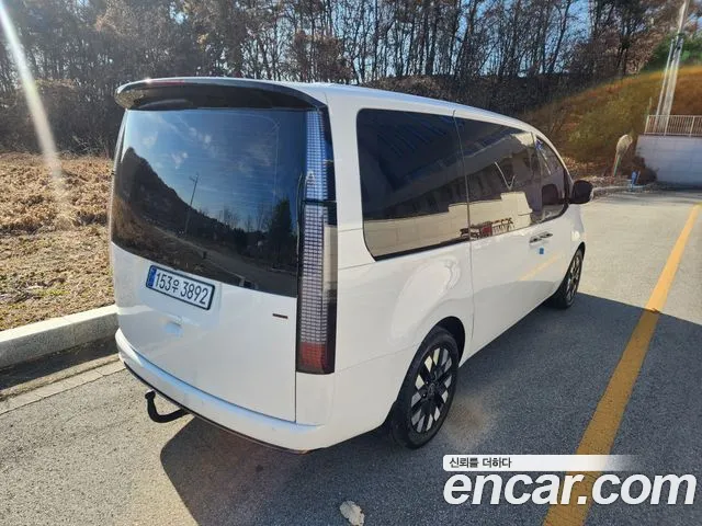 Hyundai Staria Staria 4WD Lounge 9 мест — Фото автомобиля 6