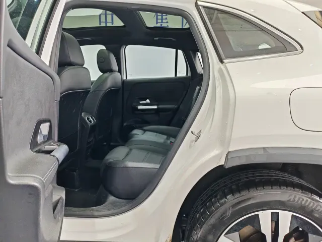 Mercedes-Benz GLA-Class — Фото автомобиля 12