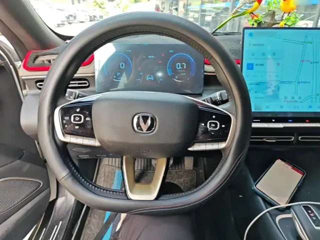 Changan Eado — Фото автомобиля 10