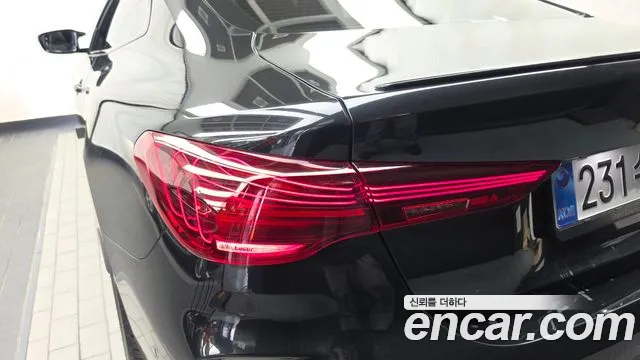 BMW 4 Series G22 — Фото автомобиля 8