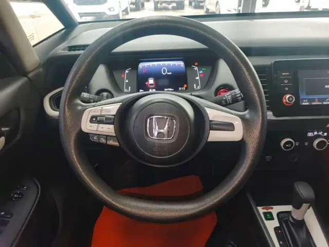 Honda Fit — Фото автомобиля 10