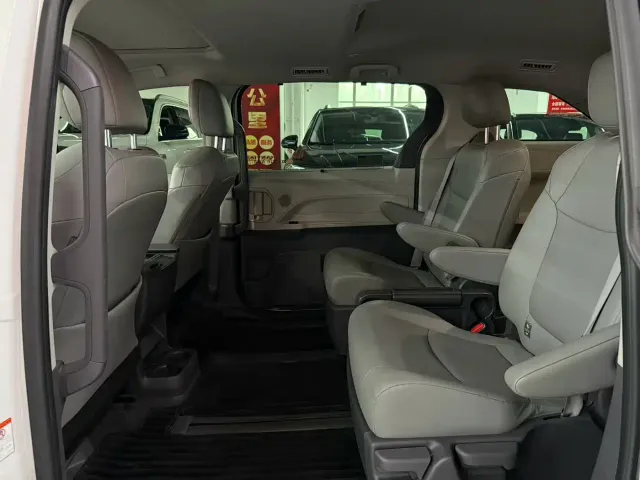 Toyota Granvia — Фото автомобиля 6