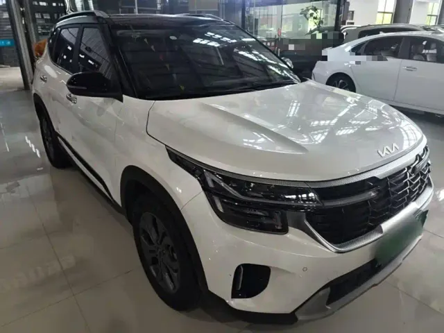 Kia Seltos — Фото автомобиля 3