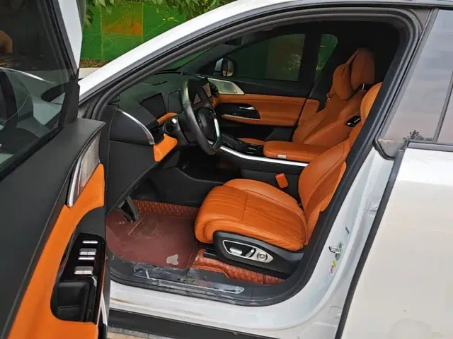 Xpeng G9 — Фото автомобиля 15