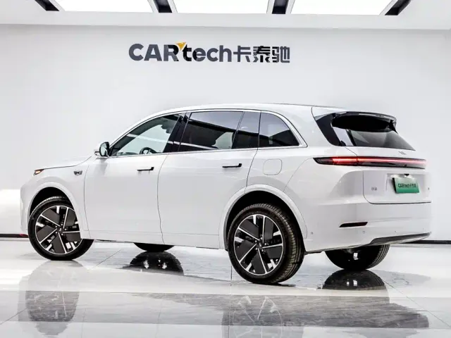 Li Auto L7 — Фото автомобиля 5