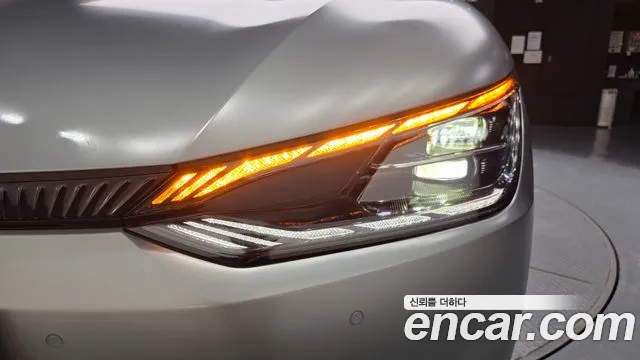 Kia EV6 — Фото автомобиля 22