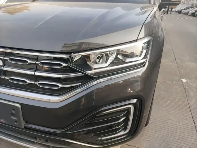 Volkswagen Tayron GTE Plug-in Hybrid — Фото автомобиля 23