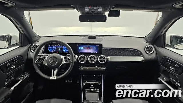Mercedes-Benz EQB — Фото автомобиля 7